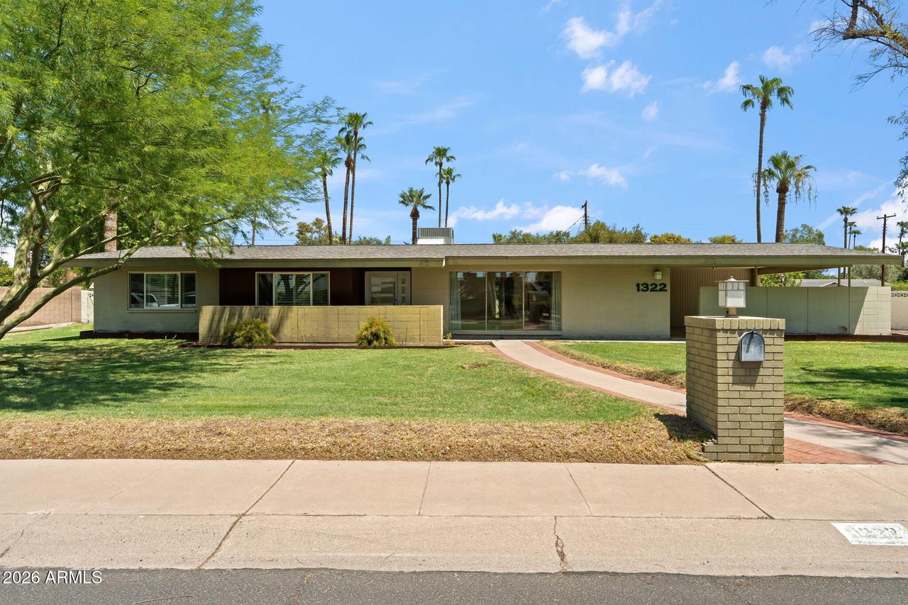 1322 W Frier Dr., Phoenix, AZ 85021