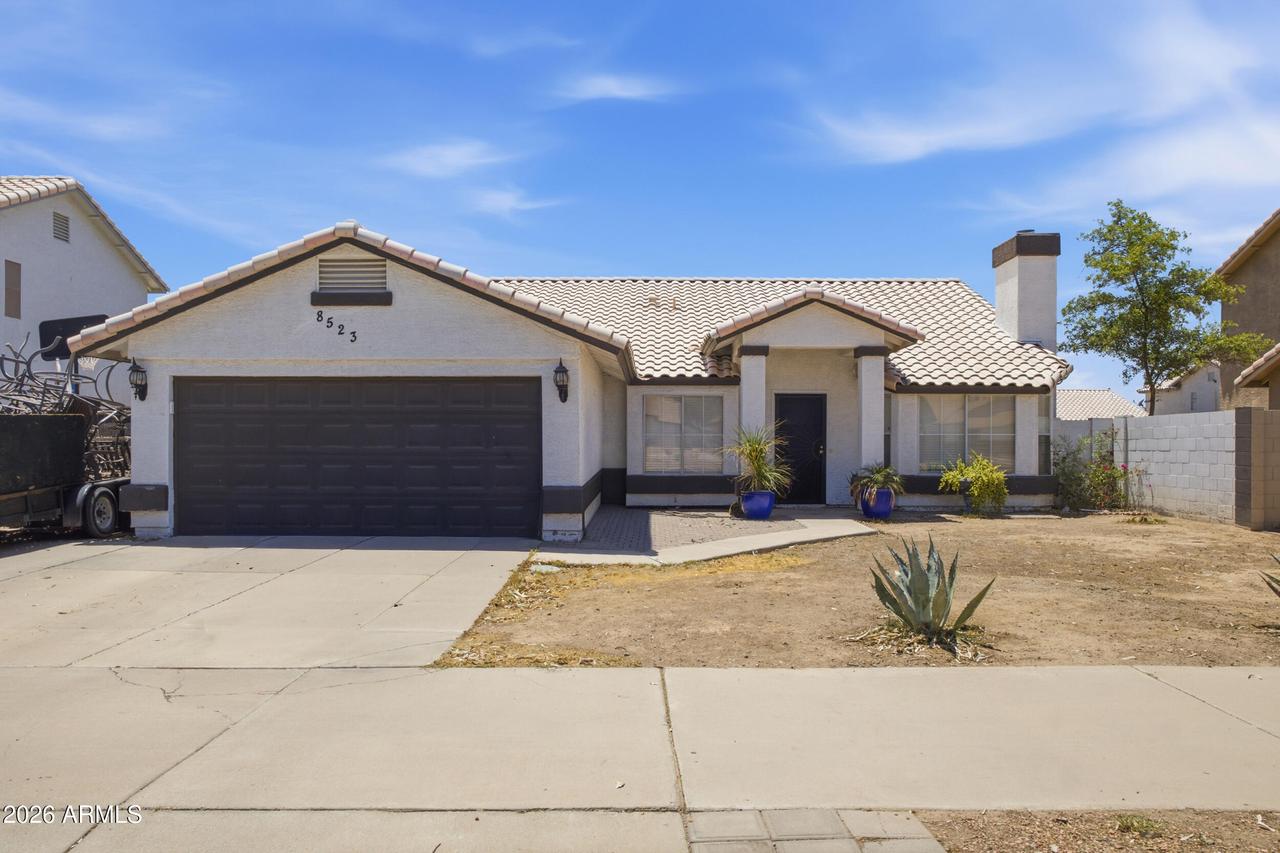 8523 W Palm Ln., Phoenix, AZ 85037