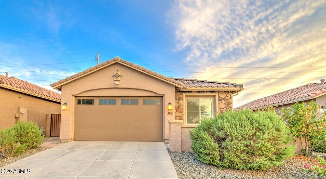 2239 W Donner Dr., Phoenix, AZ 85041