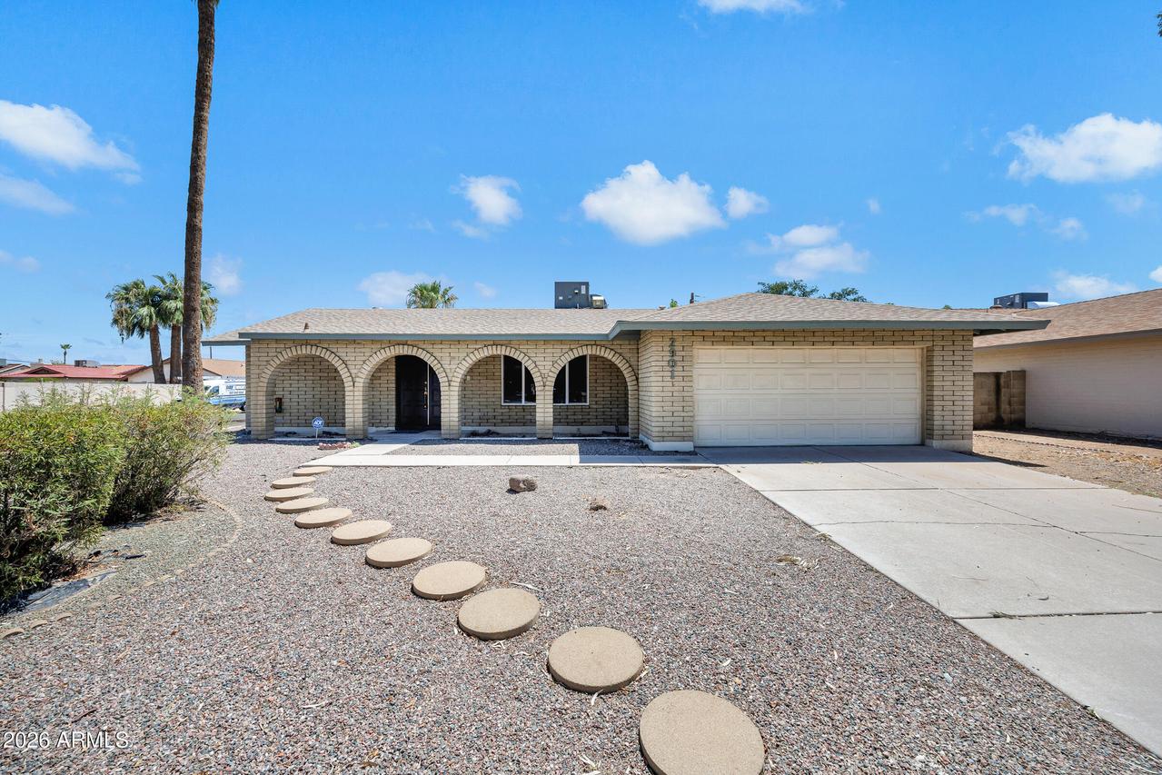 2901 W Northview Ave., Phoenix, AZ 85051