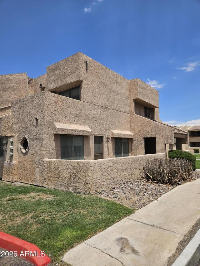 10828 N Biltmore Dr. #118, Phoenix, AZ 85029
