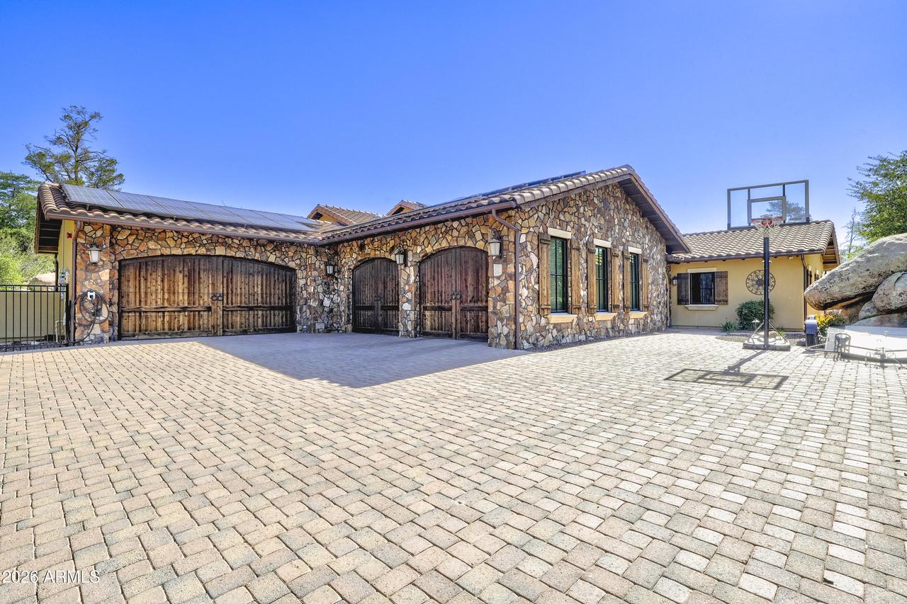 1229 Sierry Peaks Dr., Prescott, AZ 86305
