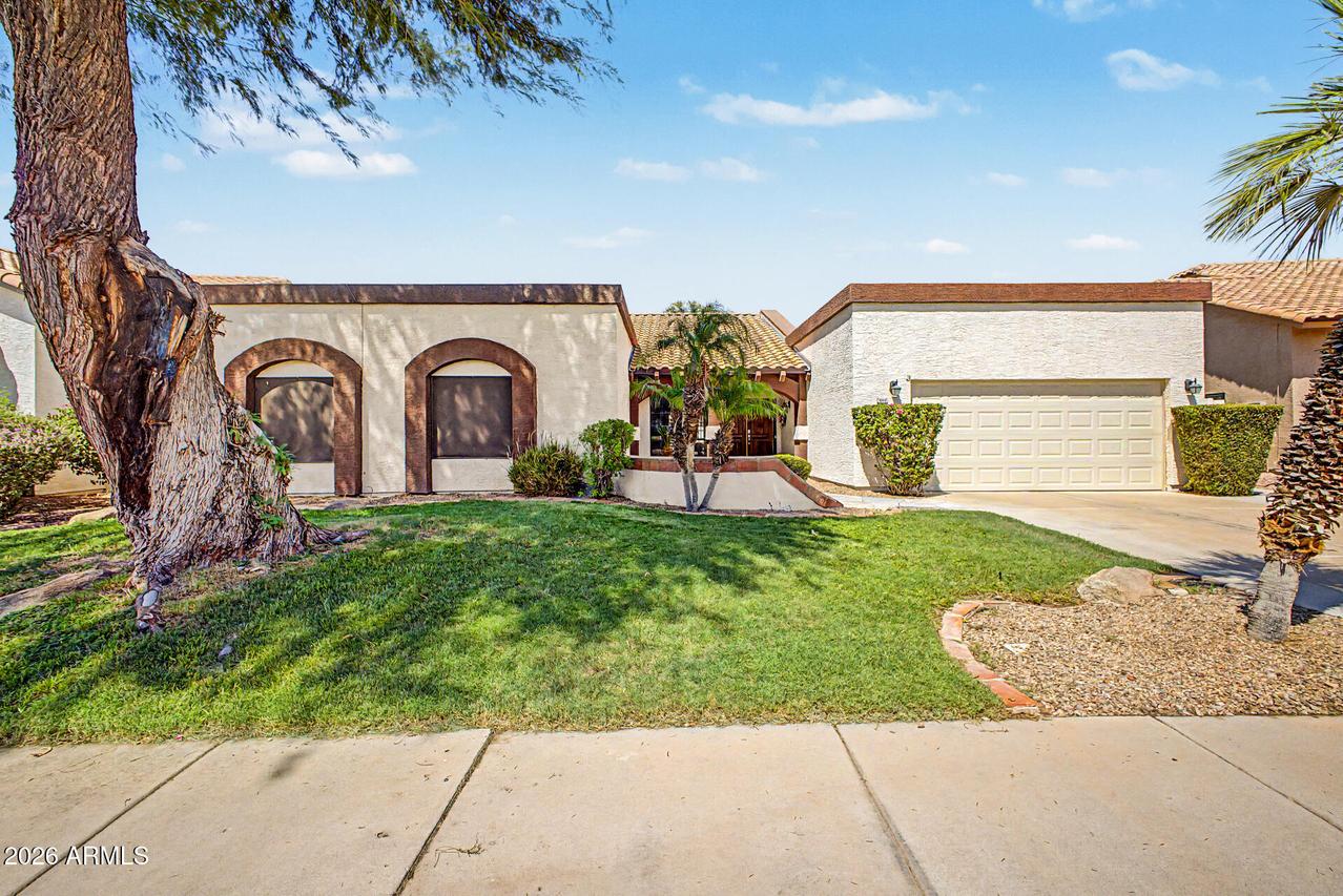 1042 W Newport Beach Dr., Gilbert, AZ 85233