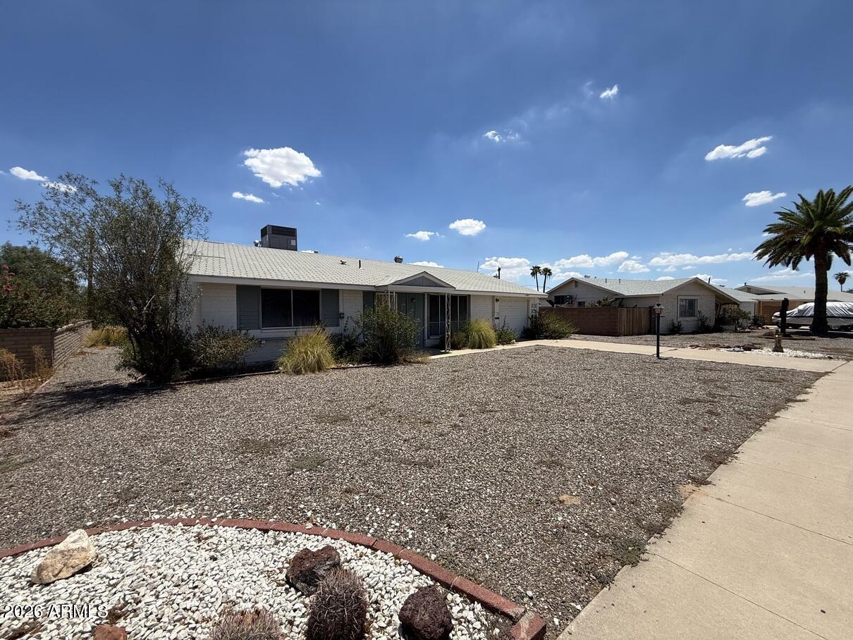 11007 W Florida Ave., Sun City, AZ 85351