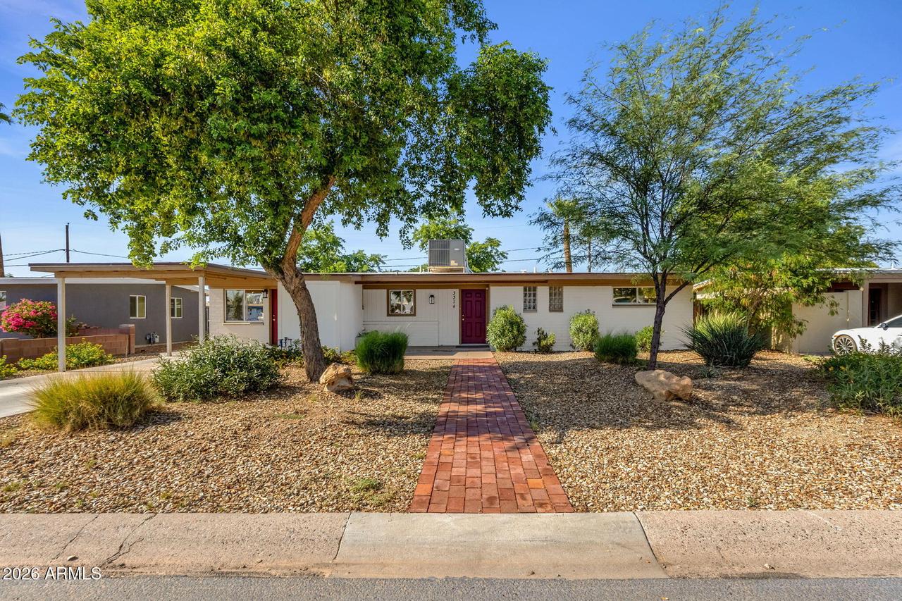 3314 E Holly St., Phoenix, AZ 85008