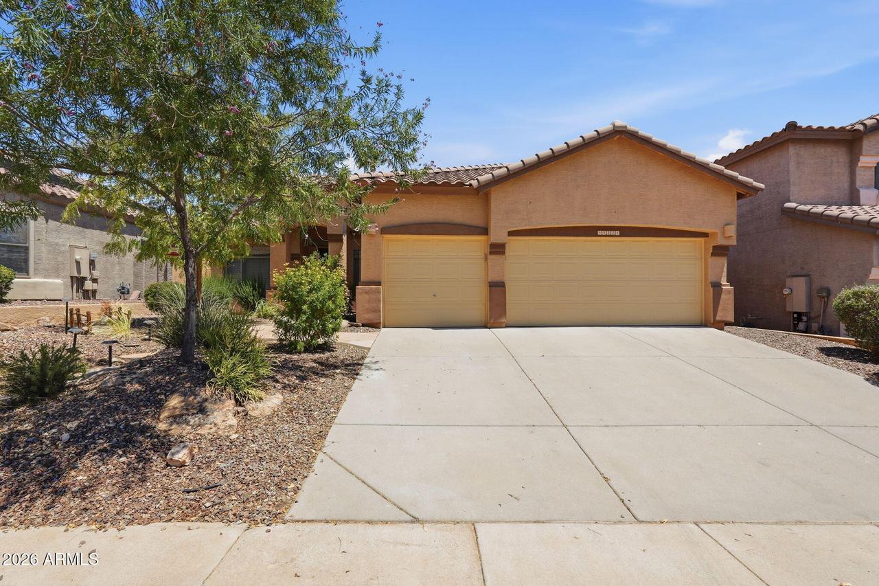 15221 S 18th Ave., Phoenix, AZ 85045