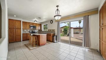 2908 E Cactus Rd., Phoenix, AZ 85032