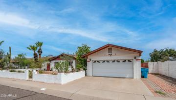 2908 E Cactus Rd., Phoenix, AZ 85032