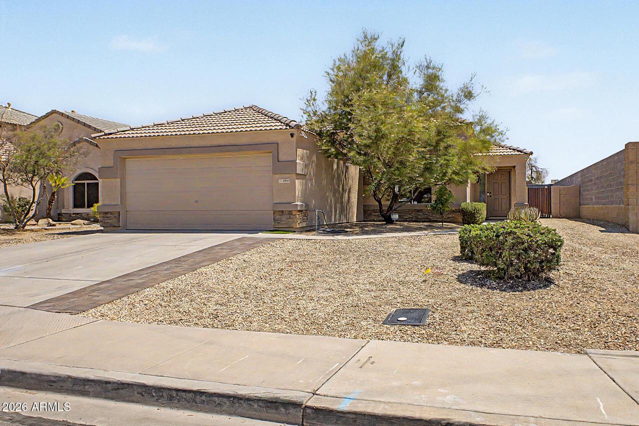 10993 W Loma Ln., Peoria, AZ 85345