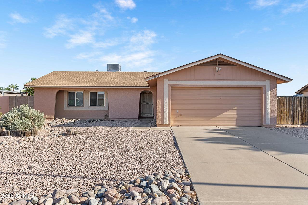 4841 W Aire Libre Ave., Glendale, AZ 85306