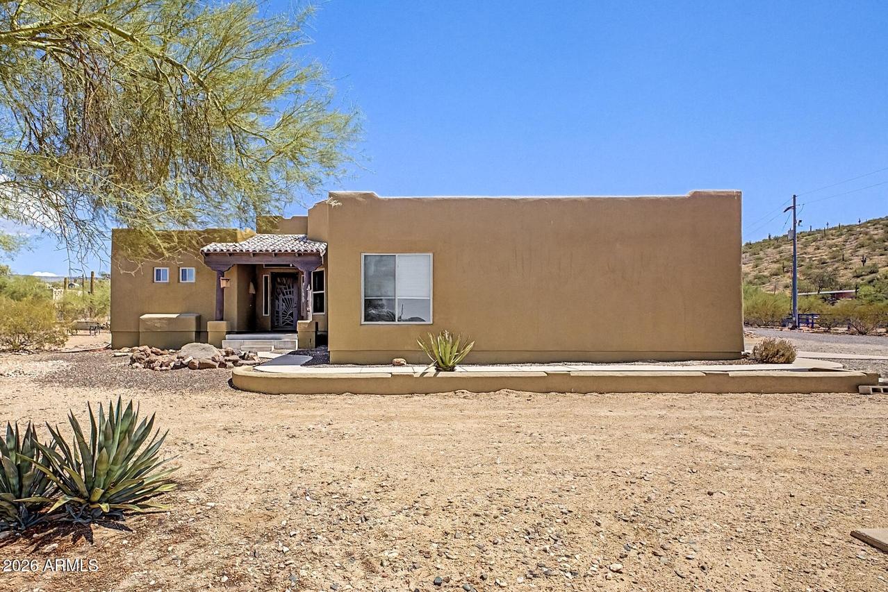 44728 N 22nd St., New River, AZ 85087