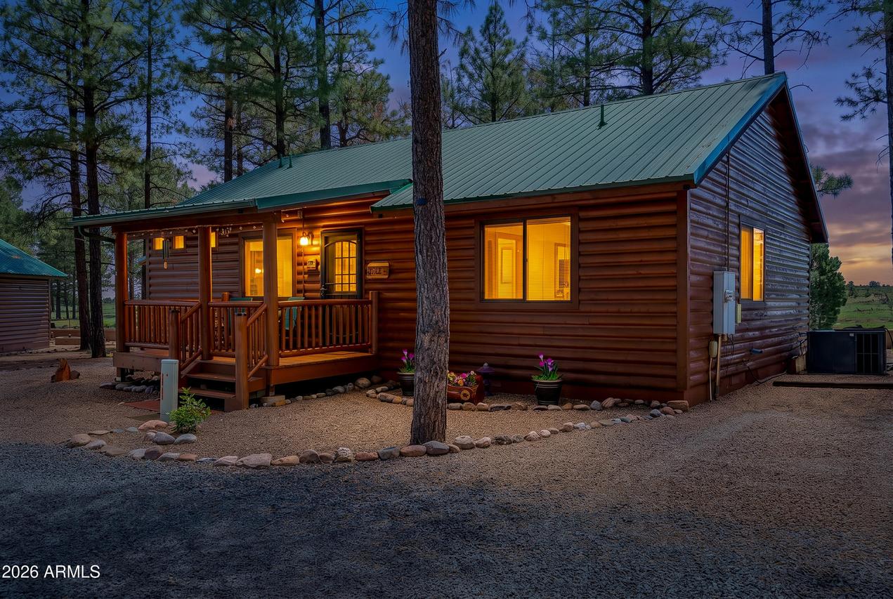 2715 High Pine Loop, Overgaard, AZ 85933
