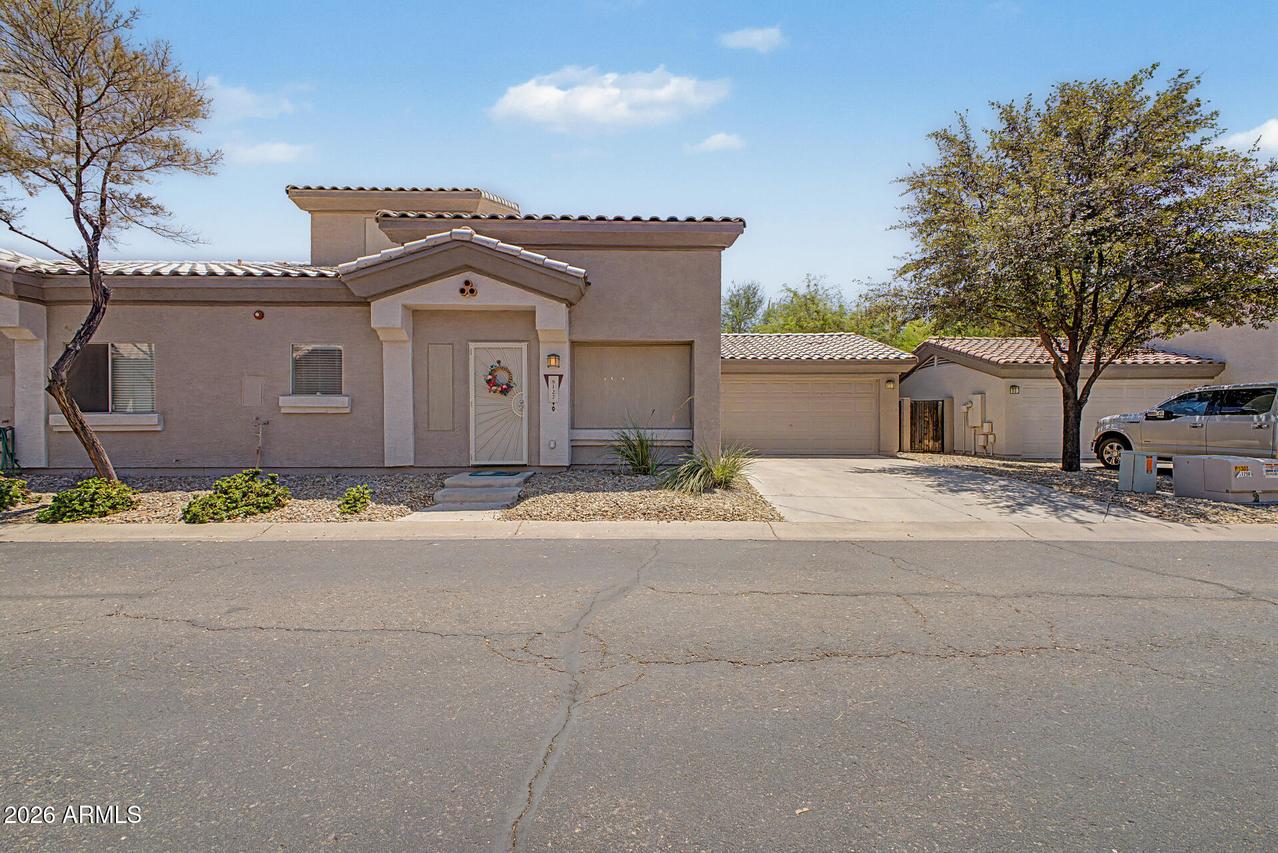 8127 W Zoe Ella Way, Peoria, AZ 85382