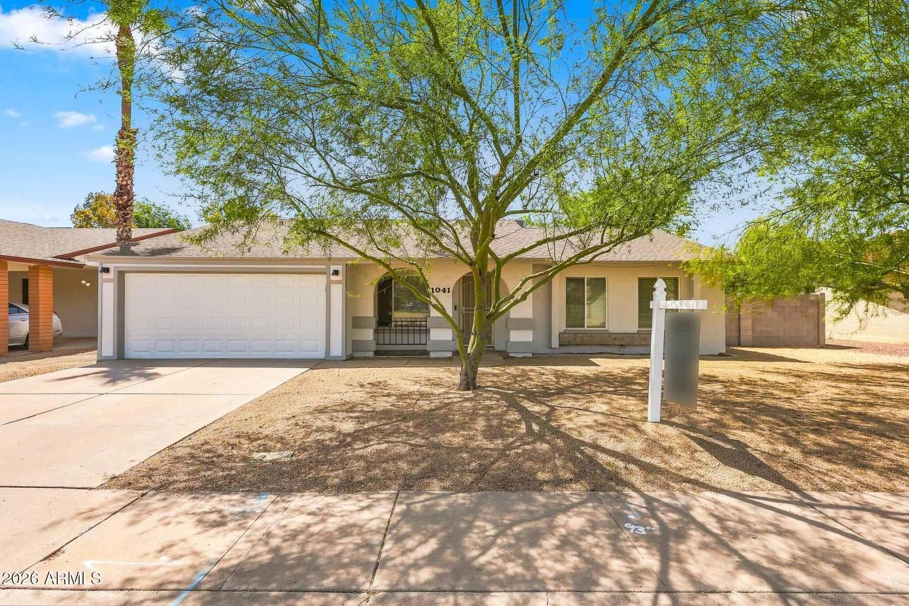 1041 W Kilarea Ave., Mesa, AZ 85210