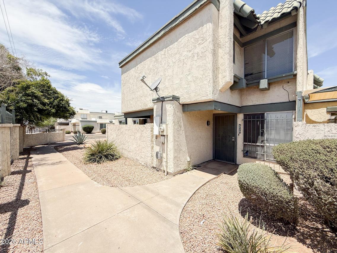 5172 W Olive Ave., Glendale, AZ 85302