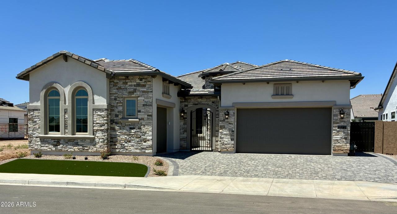 1071 E Peach Tree Dr., Chandler, AZ 85249