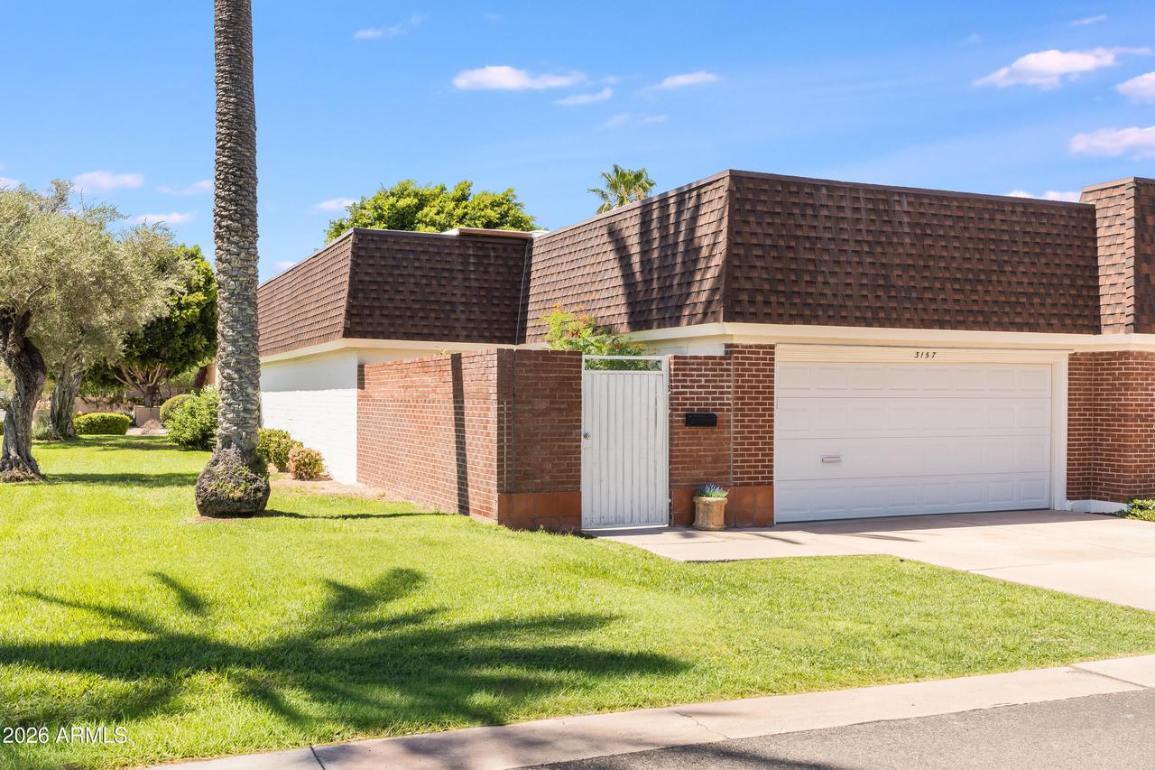 3157 E Hazelwood St., Phoenix, AZ 85016