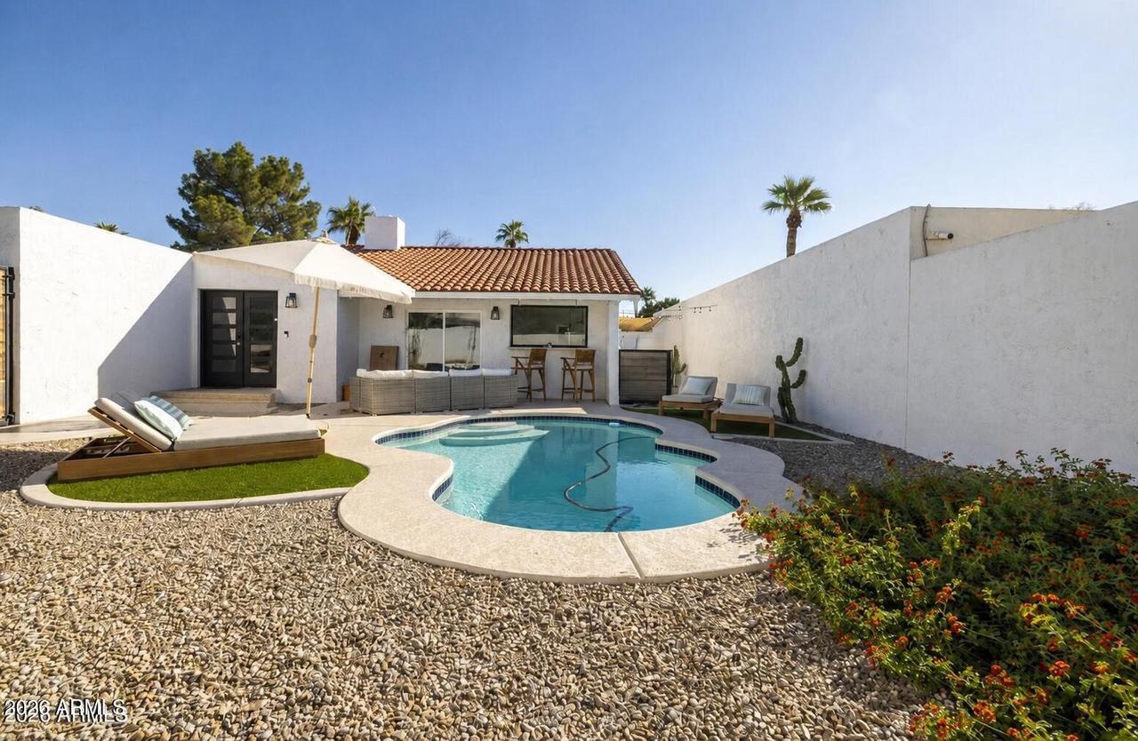 3037 E Clarendon Ave., Phoenix, AZ 85016