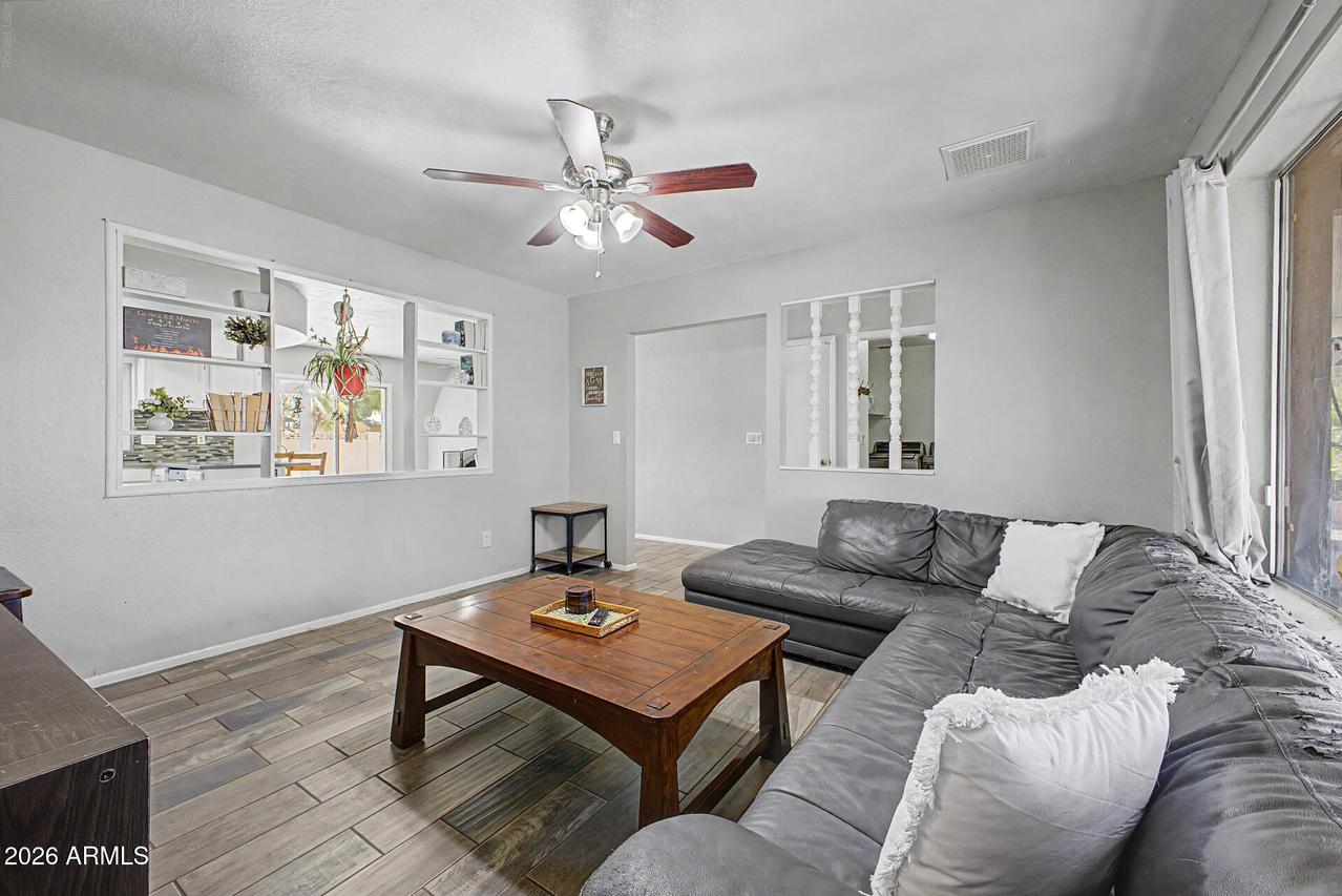 2233 W Sequoia Dr., Phoenix, AZ 85027