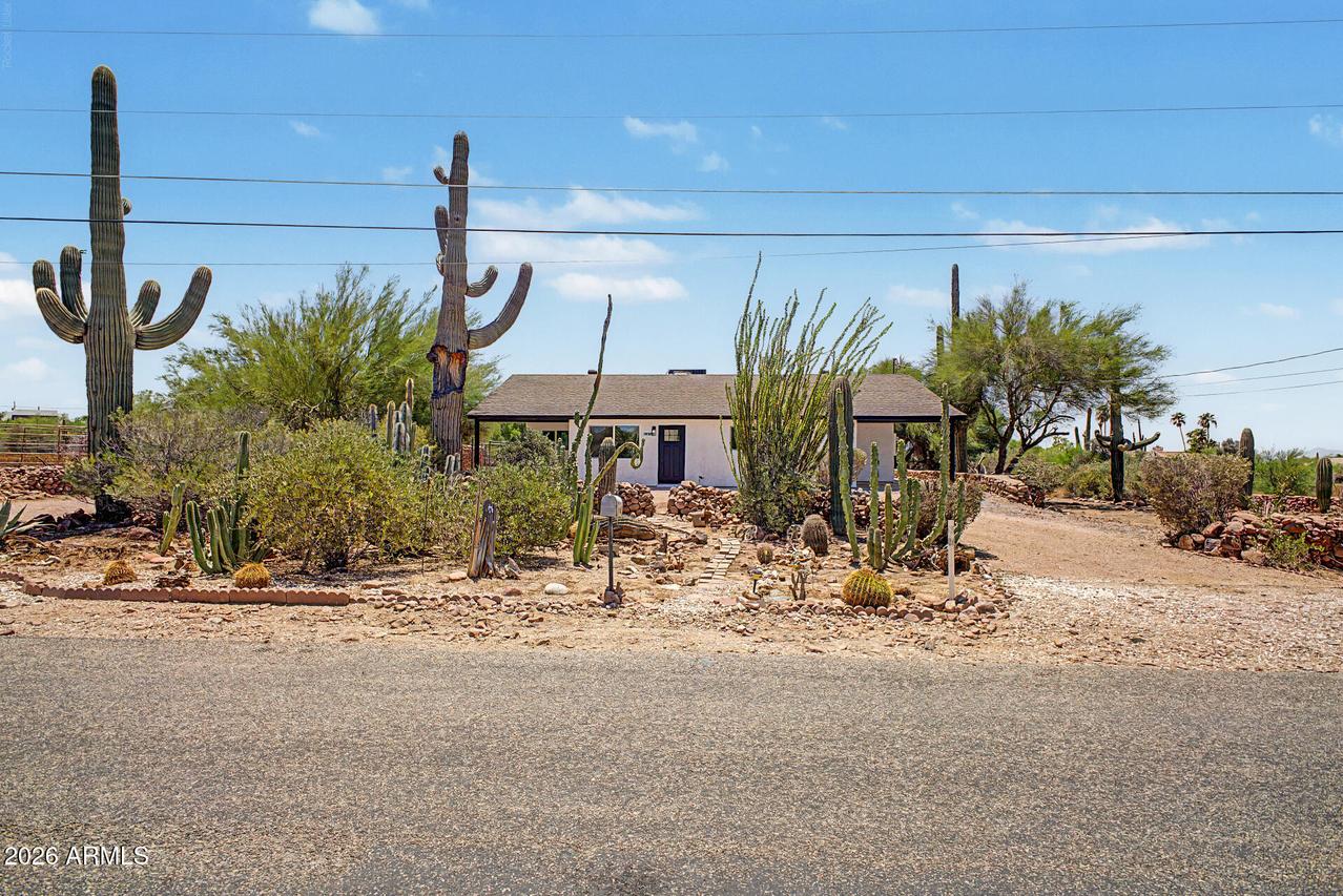 5919 E 12th Ave., Apache Junction, AZ 85119