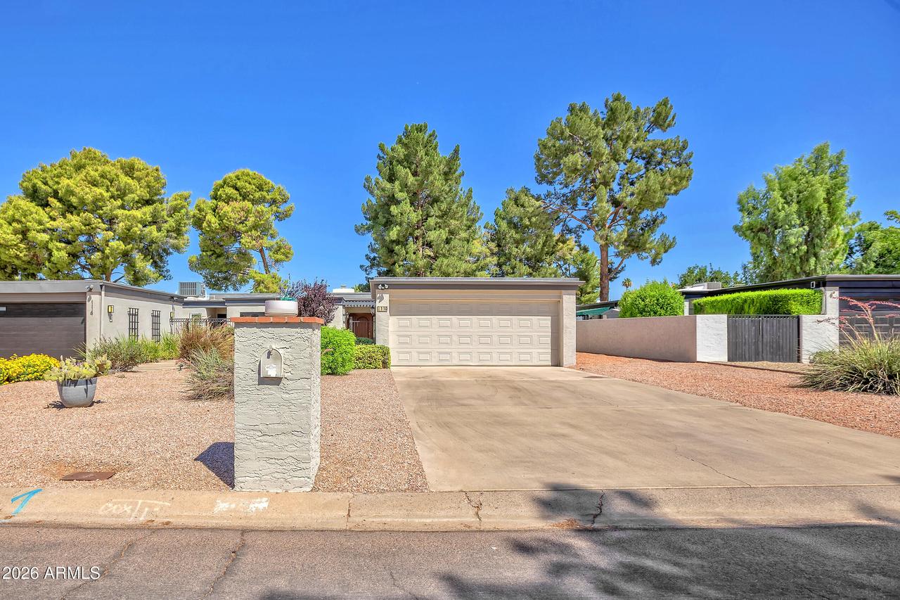 110 W Tam Oshanter Dr., Phoenix, AZ 85023