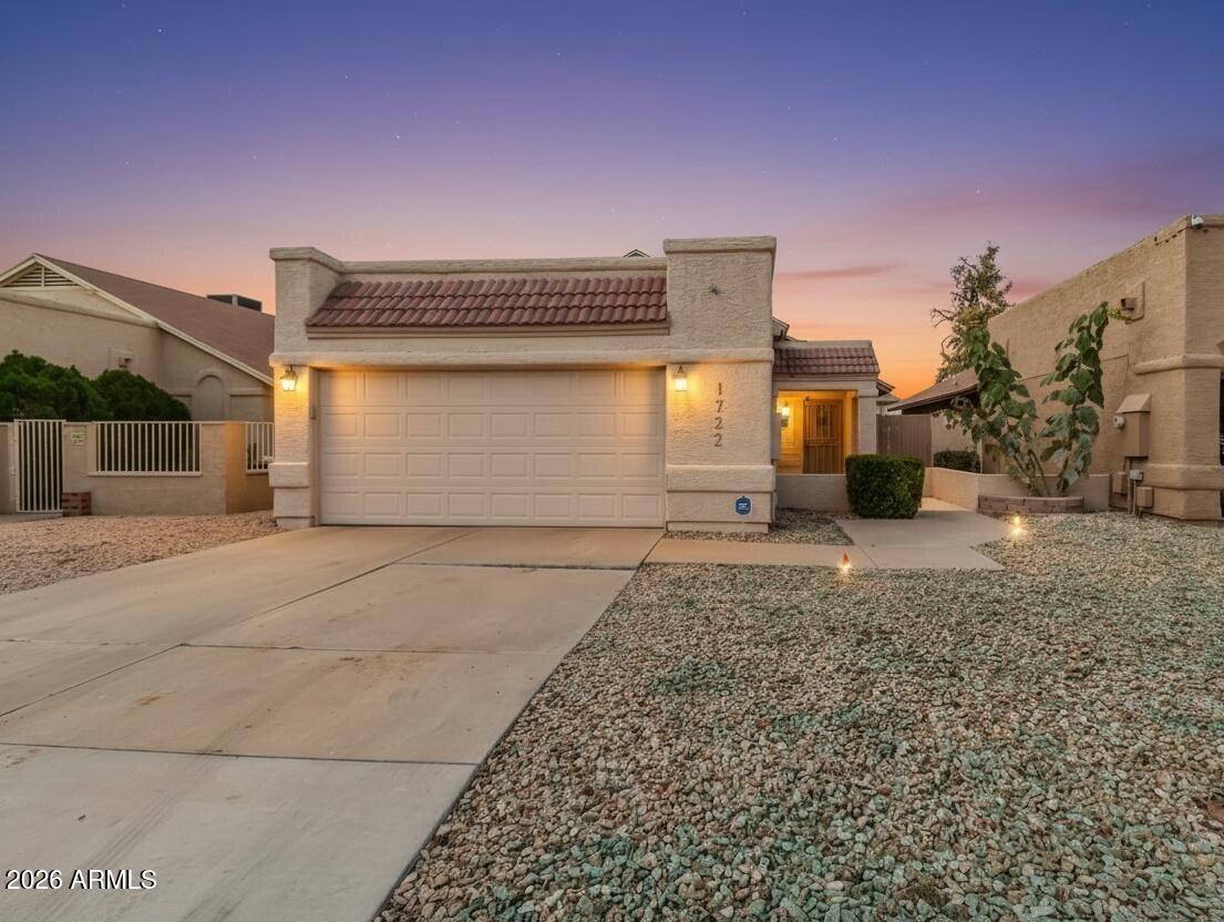 1722 N Comanche Dr., Chandler, AZ 85224