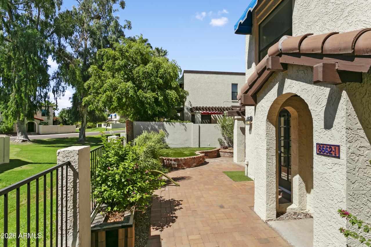 8662 S 51st St. #1, Phoenix, AZ 85044