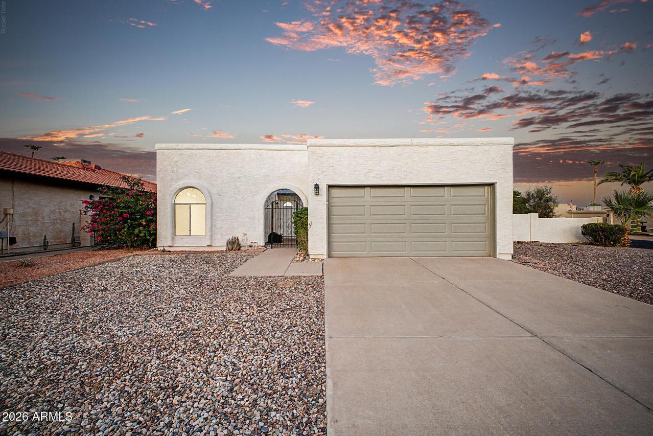 26621 S Shumaker Dr., Sun Lakes, AZ 85248