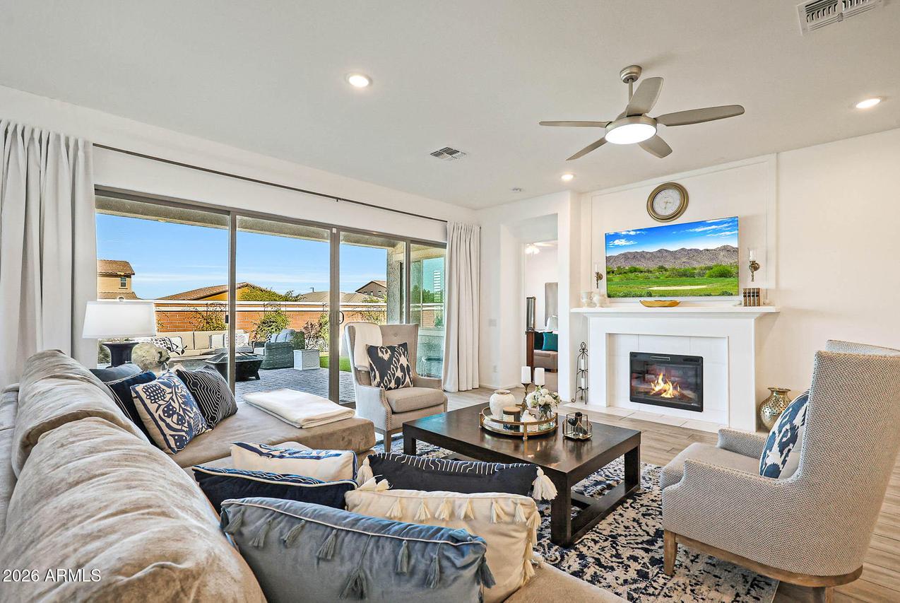 13711 N 145th Dr., Surprise, AZ 85379