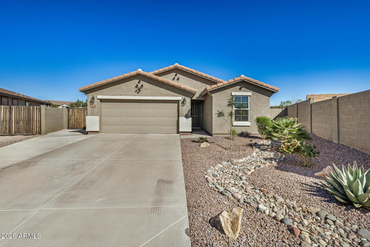 4530 E Longhorn St., San Tan Valley, AZ 85140