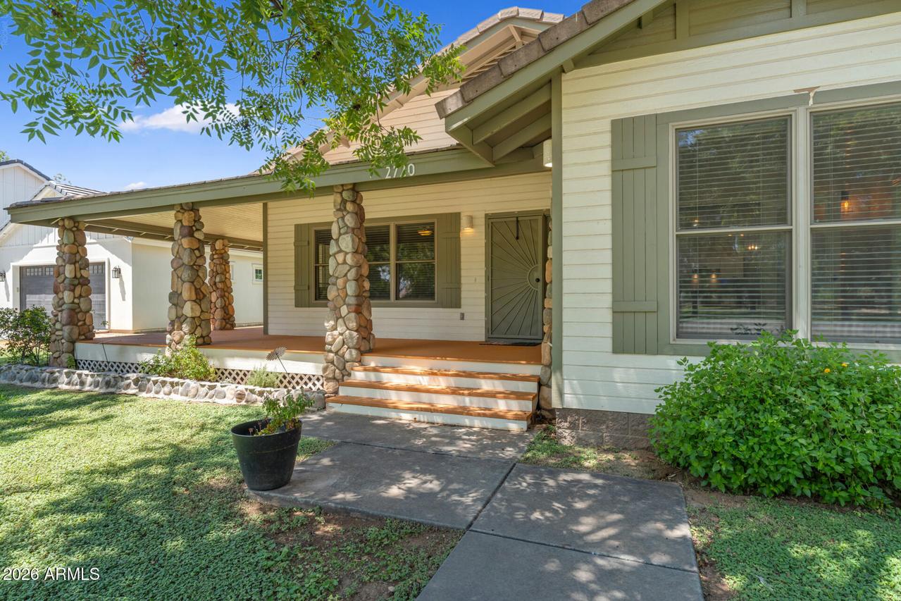2720 W Harvest Groves Ln., Phoenix, AZ 85041