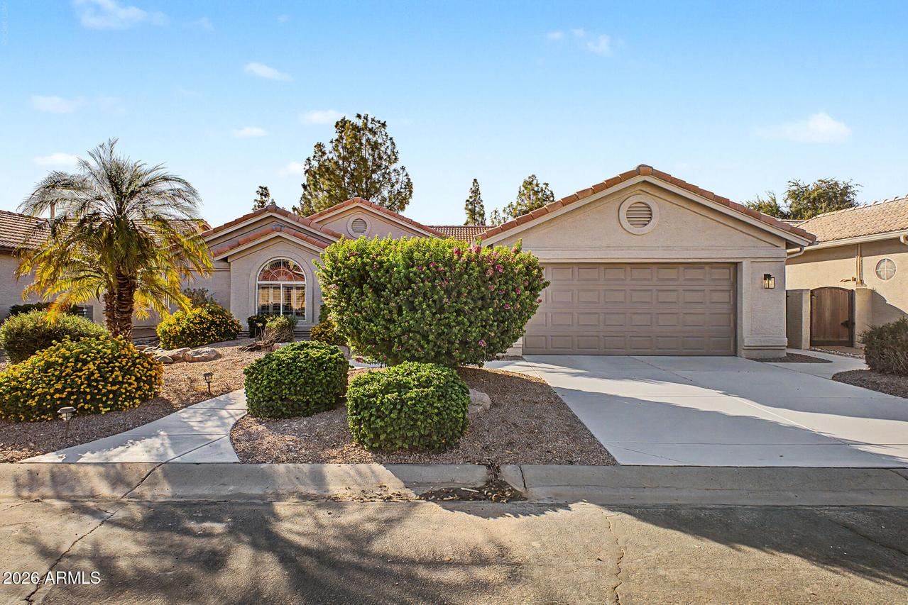 9430 E Nacoma Dr., Sun Lakes, AZ 85248