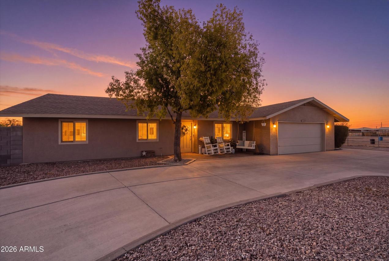 2421 S 221st Ave., Buckeye, AZ 85326