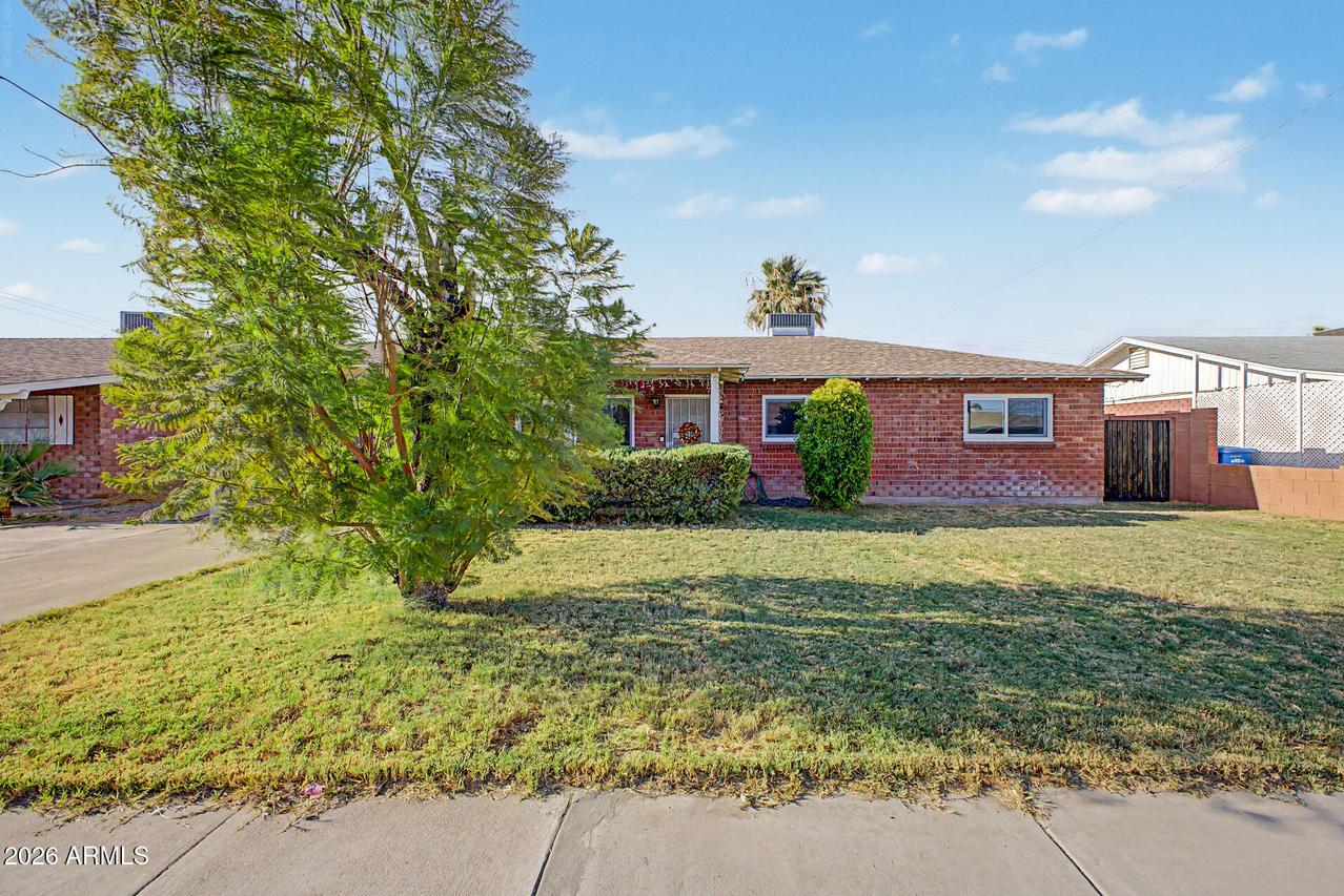 4250 W Keim Dr., Phoenix, AZ 85019