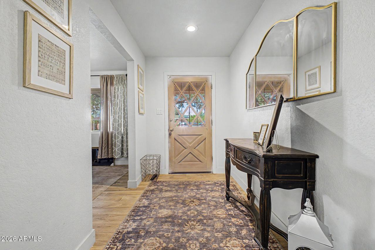 399 N Apache Dr., Chandler, AZ 85224