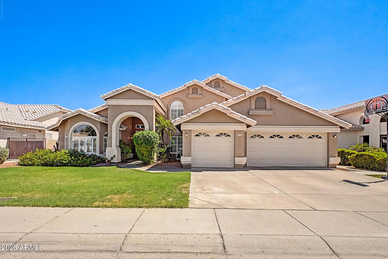 5721 W Mariposa Grande Ln., Glendale, AZ 85310