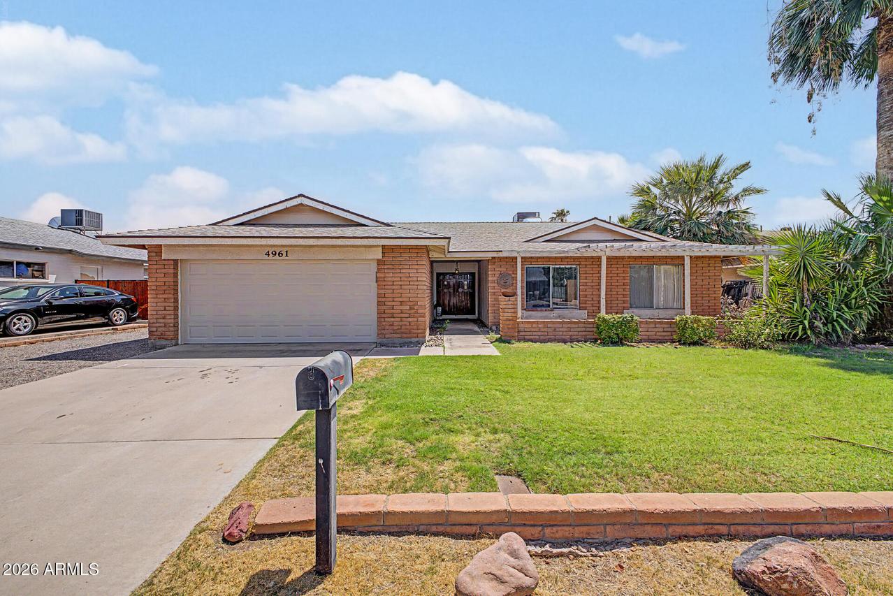 4961 W El Caminito Dr., Glendale, AZ 85302