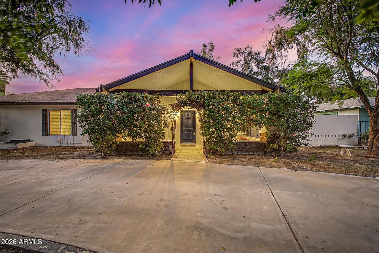 530 E Rose Ln., Phoenix, AZ 85012