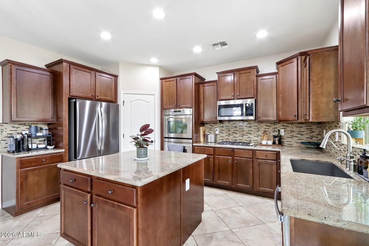25121 N 55th Dr., Phoenix, AZ 85083