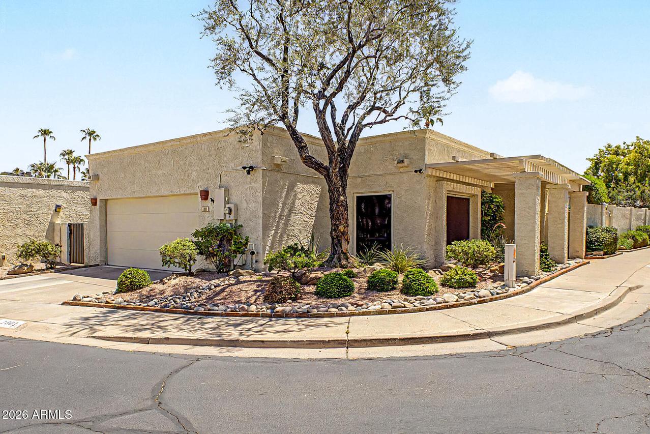 1801 E Winter Dr., Phoenix, AZ 85020