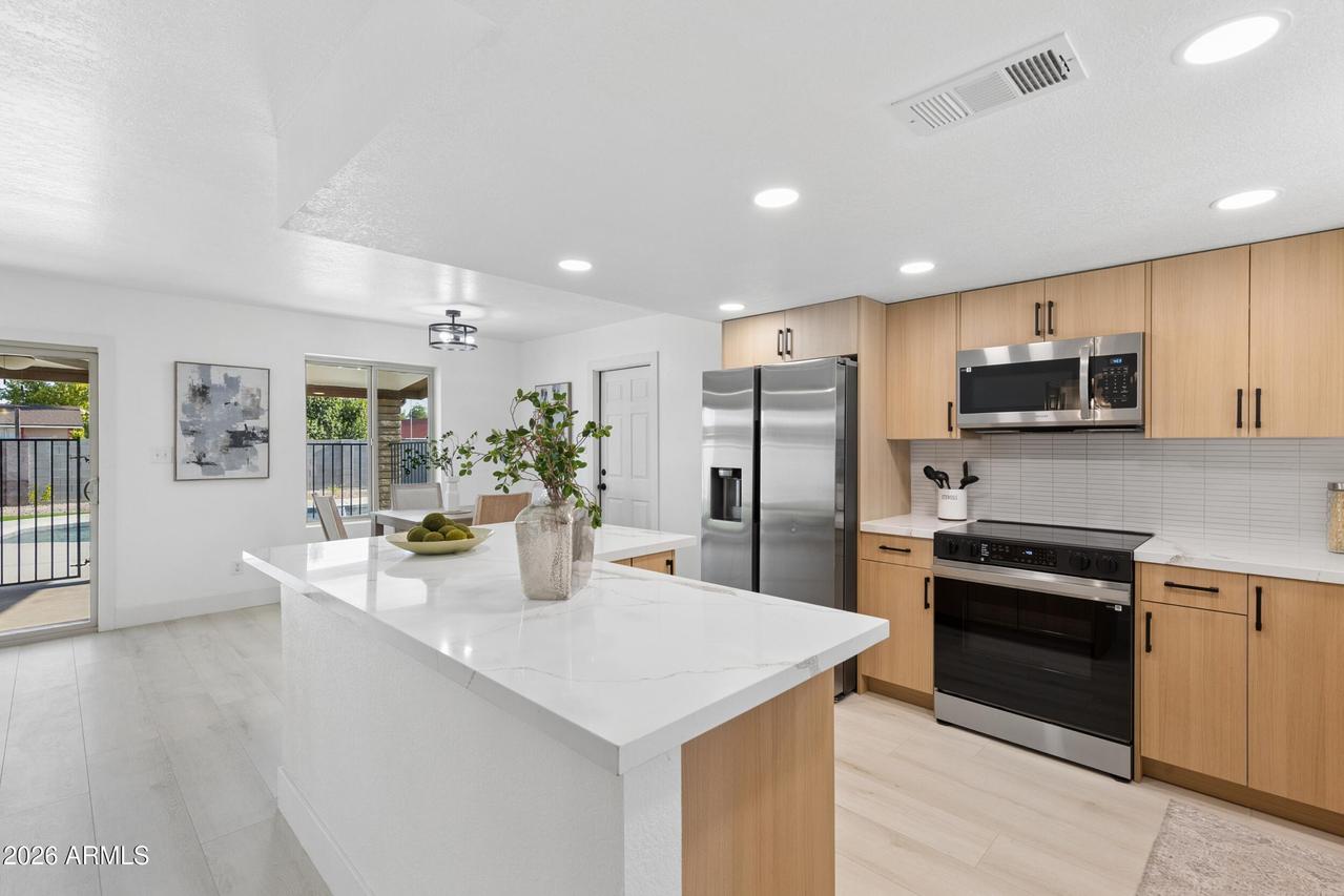 1727 E Diamond Ave., Mesa, AZ 85204