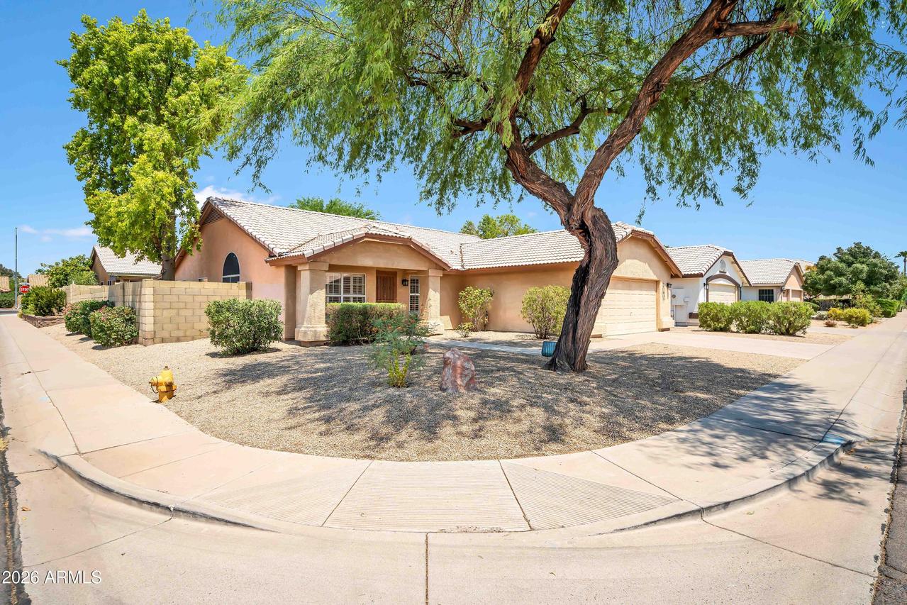4502 E Saint John Rd., Phoenix, AZ 85032