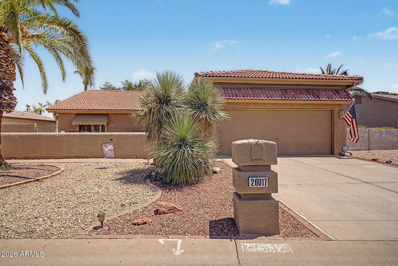 26017 S New Town Dr., Sun Lakes, AZ 85248