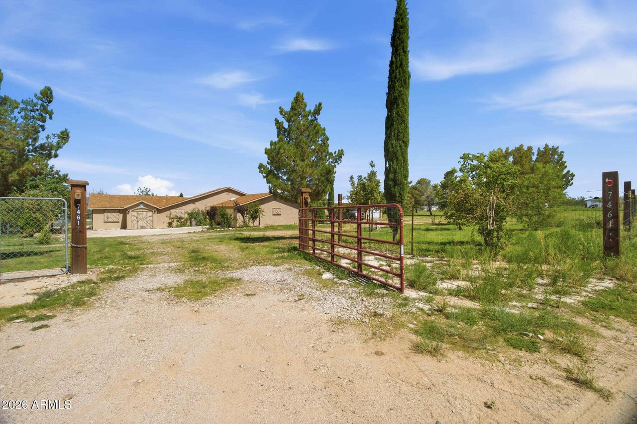 7461 S Baggett Pl., Hereford, AZ 85615