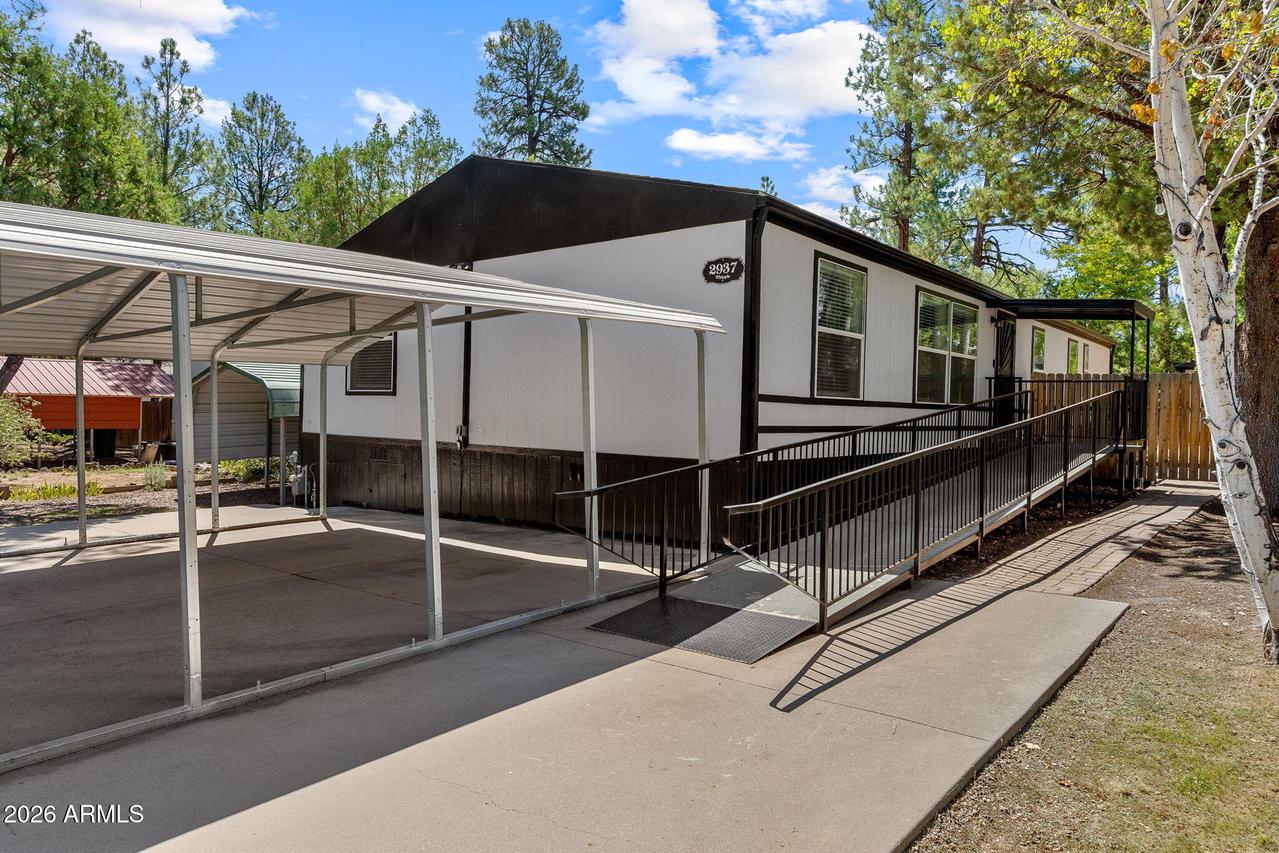 2937 W Whipple, Show Low, AZ 85901