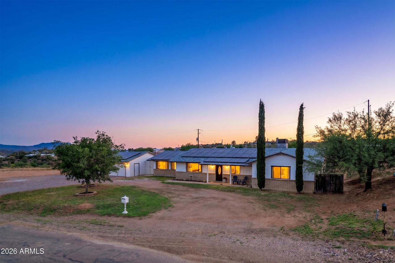 985 E Saguaro Dr., Globe, AZ 85501