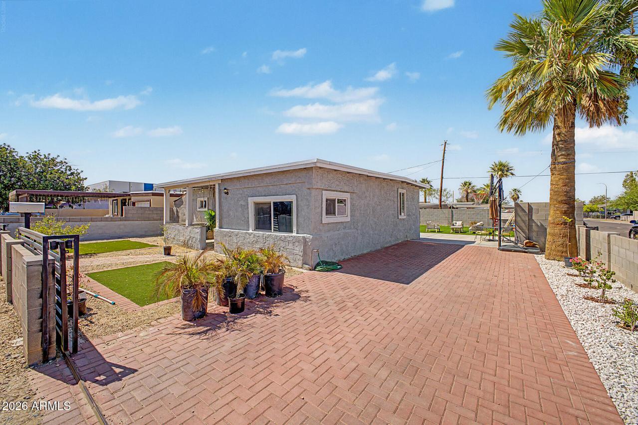 502 W Chambers St., Phoenix, AZ 85041