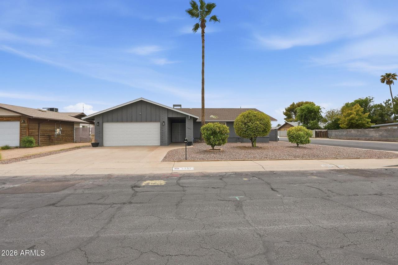 5257 W Acapulco Ln., Glendale, AZ 85306