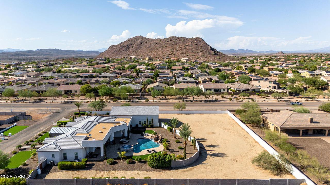 26517 N 100th Ln., Peoria, AZ 85383