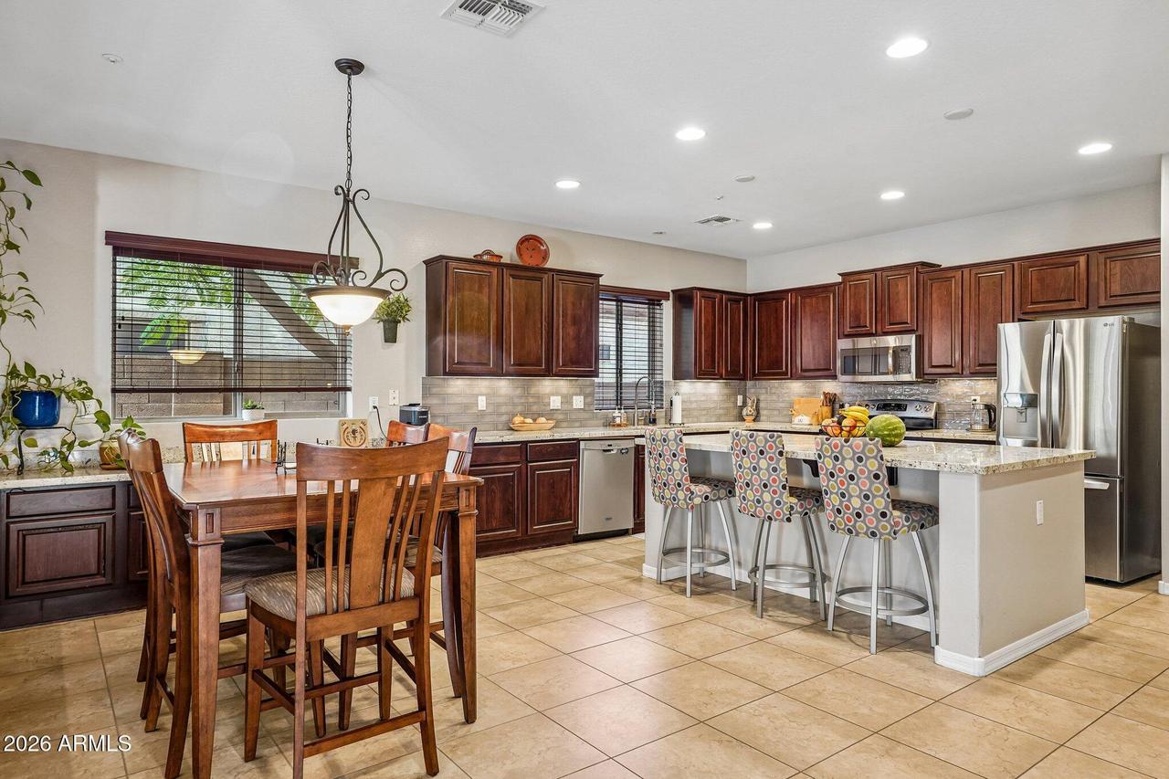 29682 N 69th Ln., Peoria, AZ 85383